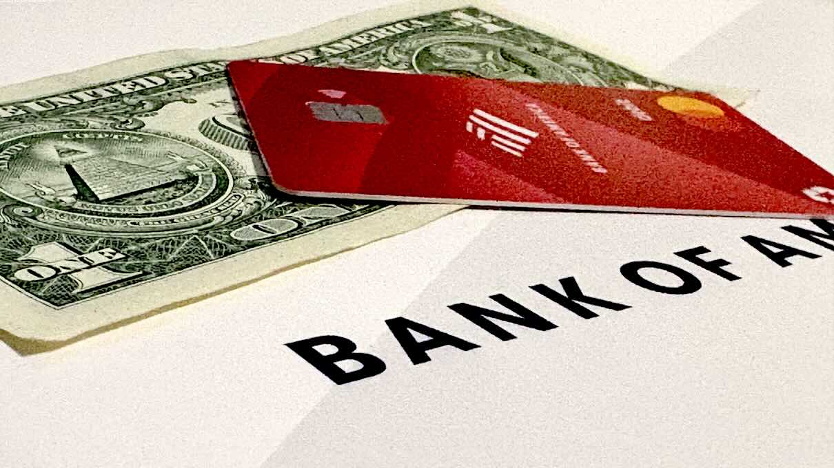 Cover Image for 【アメリカ留学生活】アメリカに着いたらまず銀行口座を作ろう